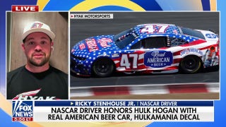 NASCAR's Ricky Stenhouse Jr. honoring Hulk Hogan with car