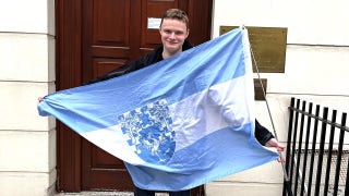 Man grabs patch of land, organizes citizens and declares a brand new country