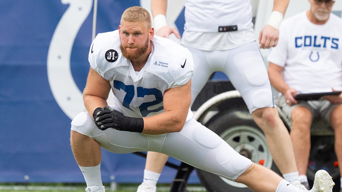 Braden Smith stretches