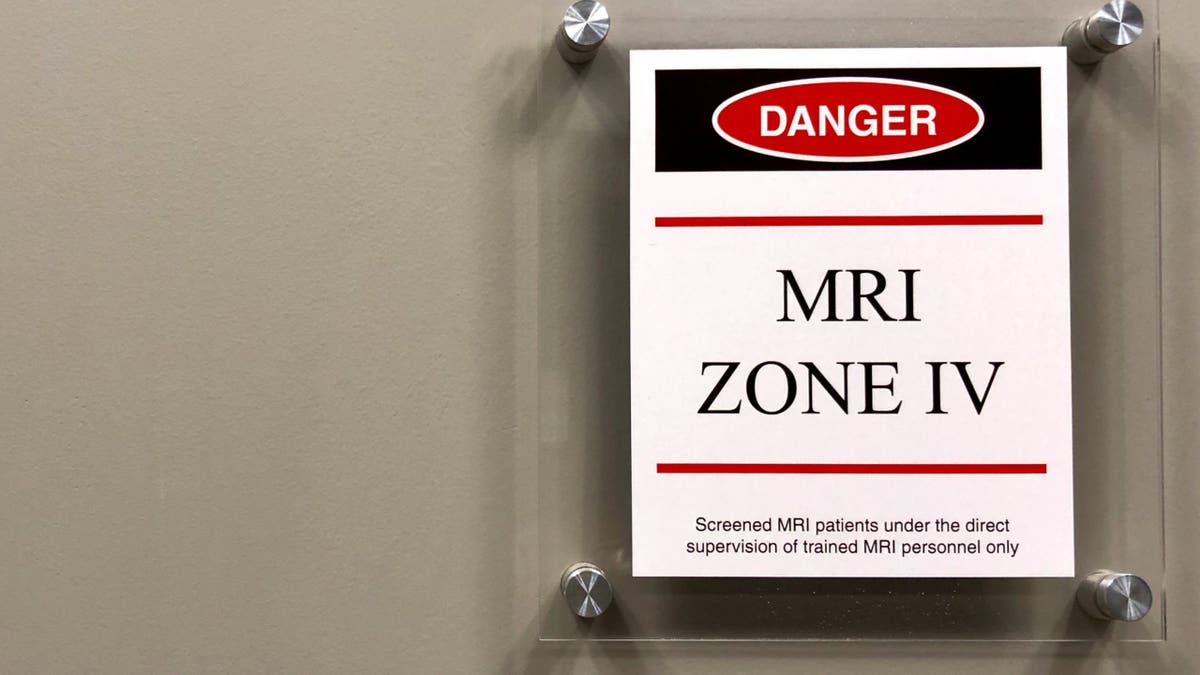 MRI danger zone sign