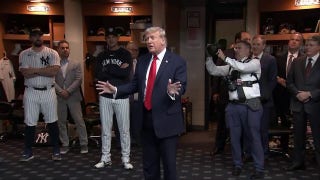 Trump meets with Yankees players before game