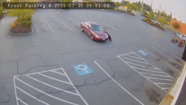 DIY tow job goes horribly wrong as runaway car hits same Washington restaurant multiple times