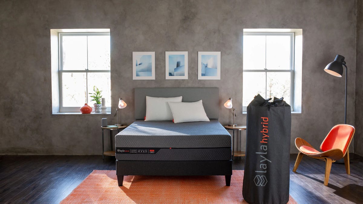 This mattress can be flipped to change firmness level.