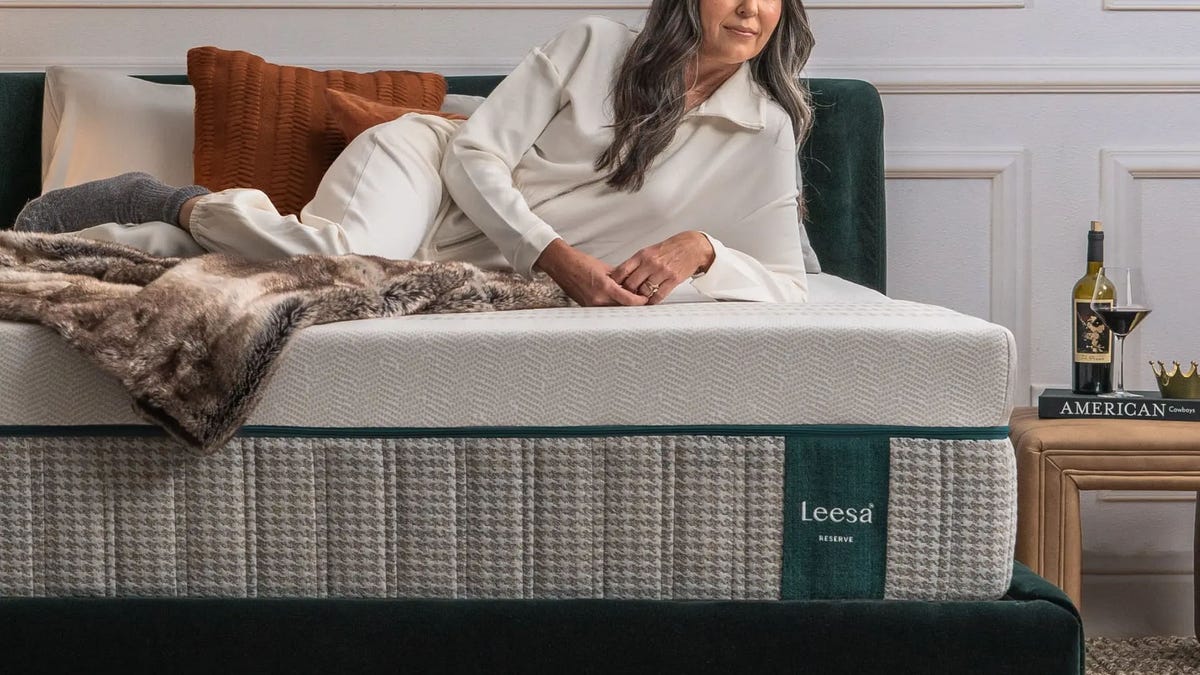 The Leesa Reserve Hybrid is a luxury mattress from Leesa.