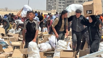 As US-backed group delivers 70 million meals, UN and NGOs fight to discredit Gaza aid rival