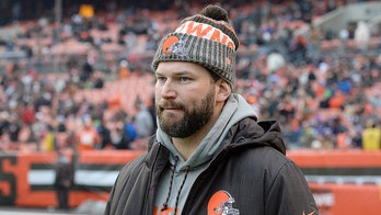 Browns legend Joe Thomas gives ‘Shedeur Sanders cult’ a reality check